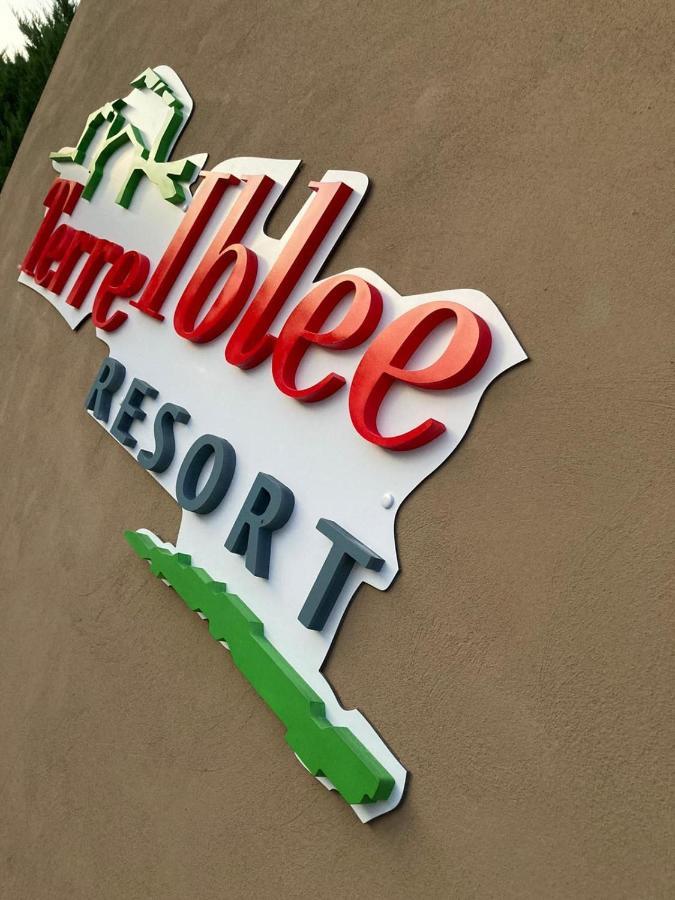 Terre Iblee Resort 嘉拉蒙提·古非 外观 照片