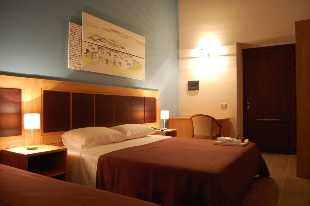 Terre Iblee Resort 嘉拉蒙提·古非 客房 照片