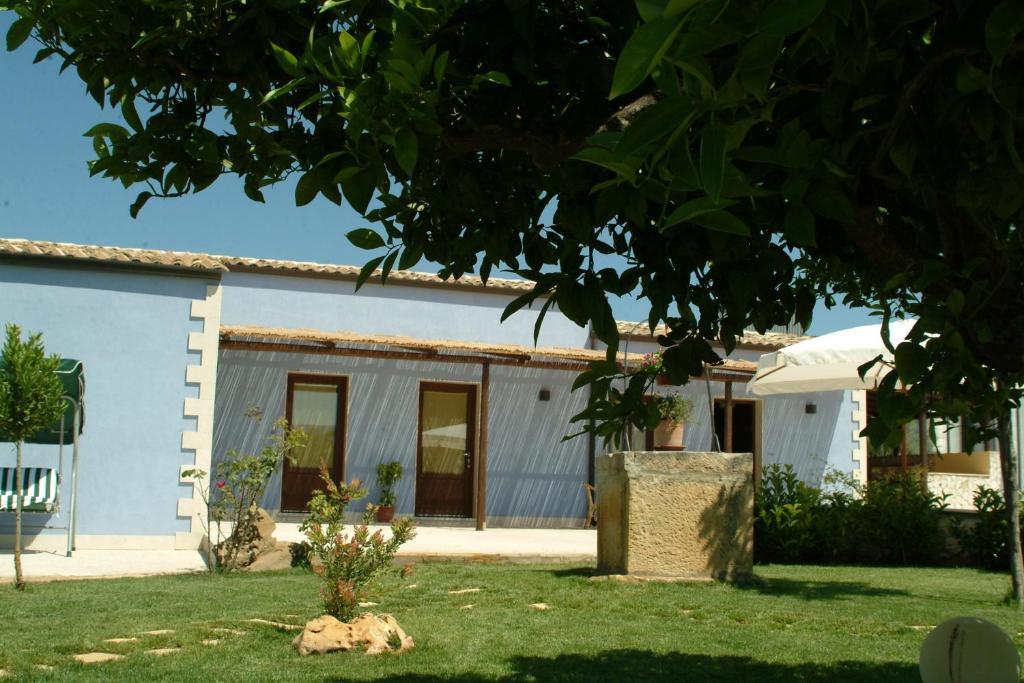 Terre Iblee Resort 嘉拉蒙提·古非 外观 照片