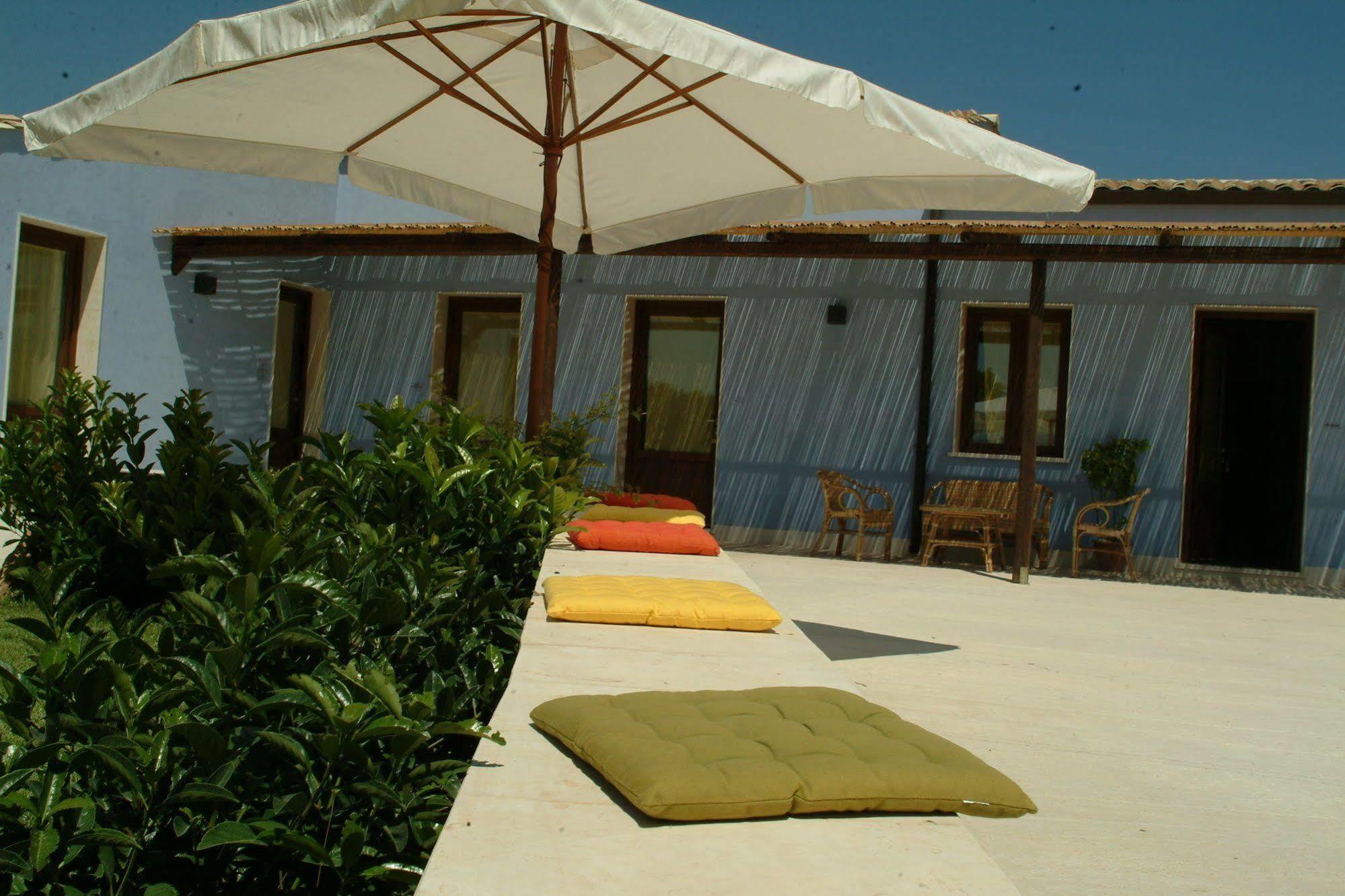 Terre Iblee Resort 嘉拉蒙提·古非 外观 照片